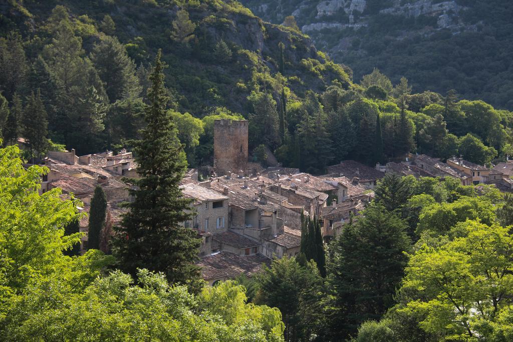 Gite Marceline Saint-Guilhem-le-Desert Exterior photo